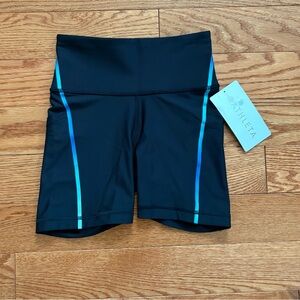 Athleta Interval Stash Ombré Tipped 5” Short. Size XXS